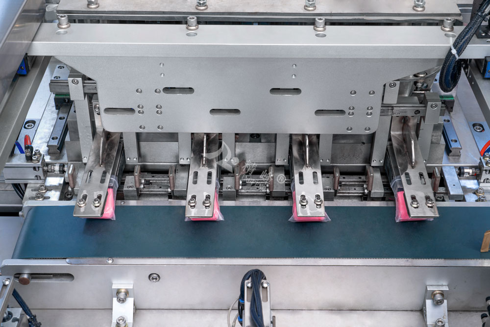 1703840457152009.jpg xq_06.jpg